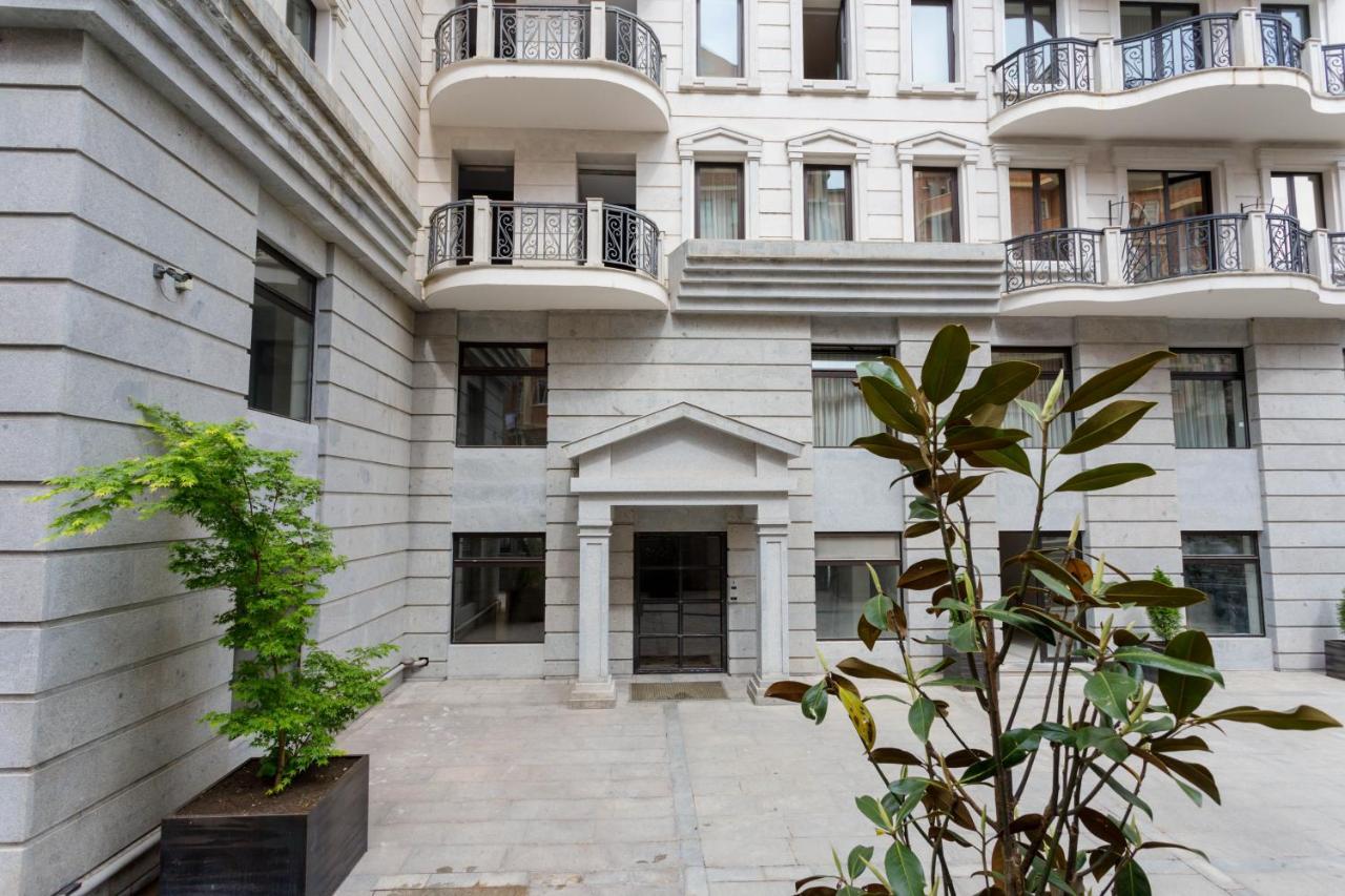 Downtown Two-Bedrom Apartment Tbilisi Ngoại thất bức ảnh